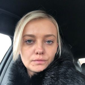 Meet your Posher, Agata